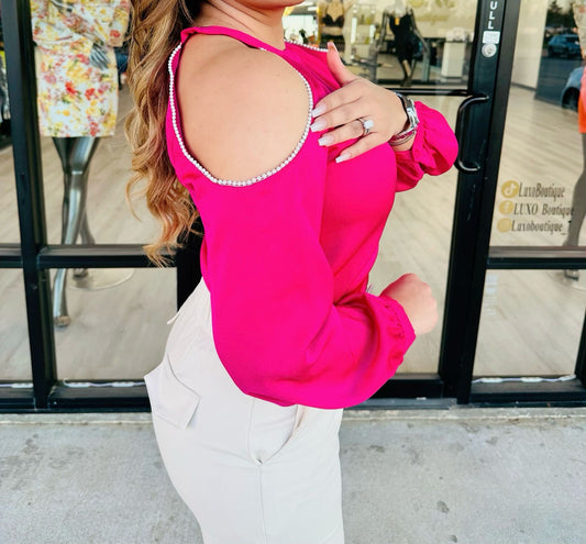 Blusa fucsia con sexy abertura