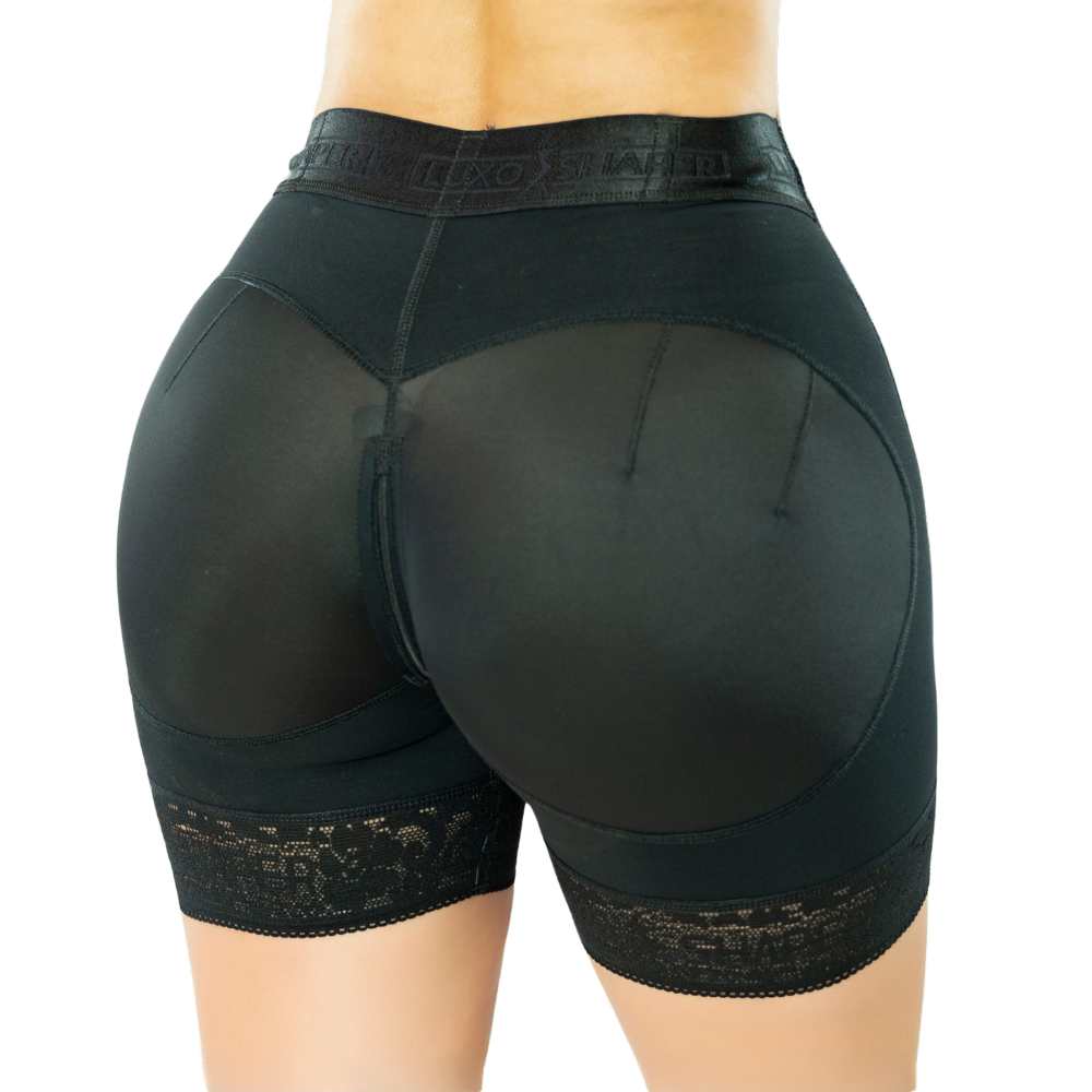 Faja Short levanta cola